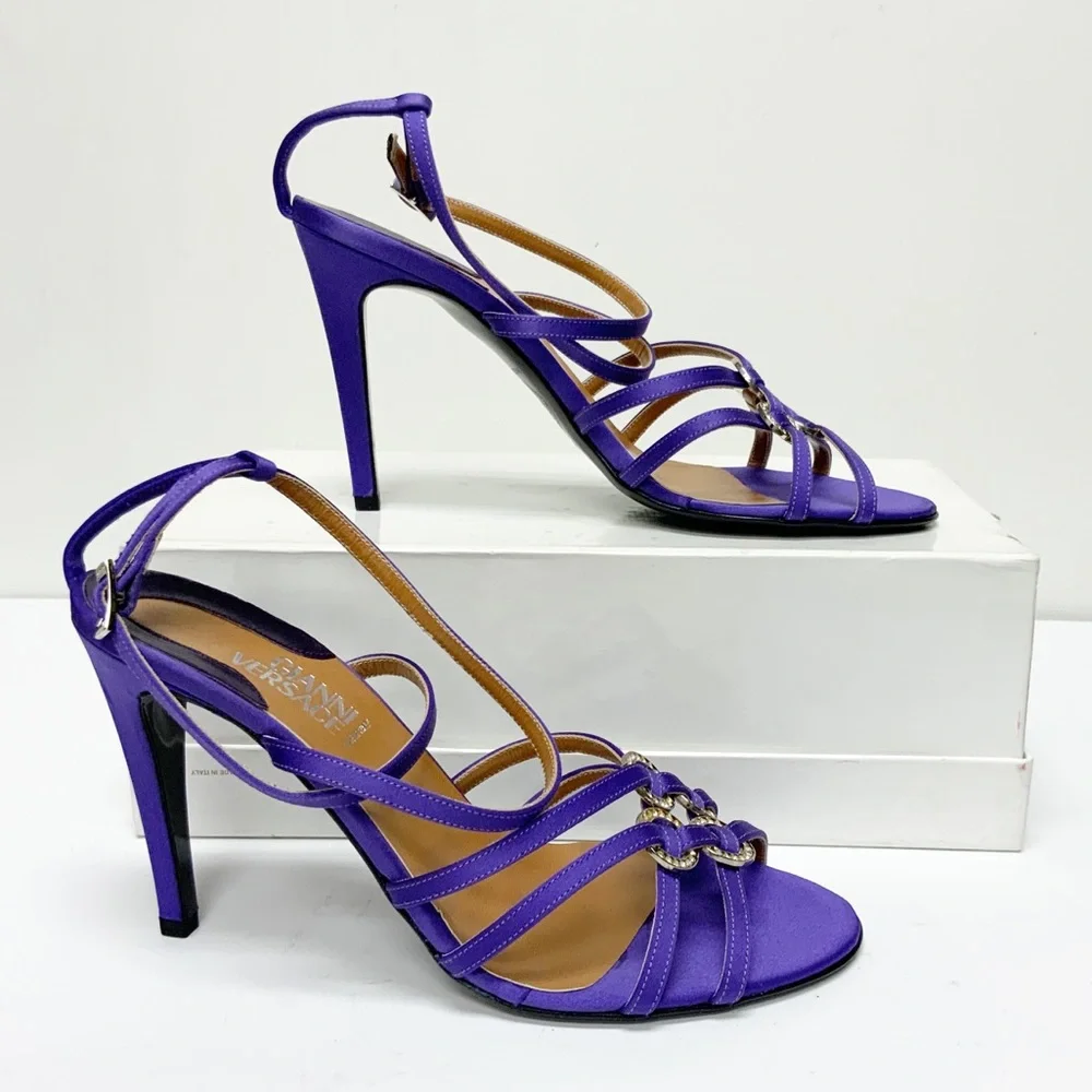 Versace purple satin and rhinestone sandals  38